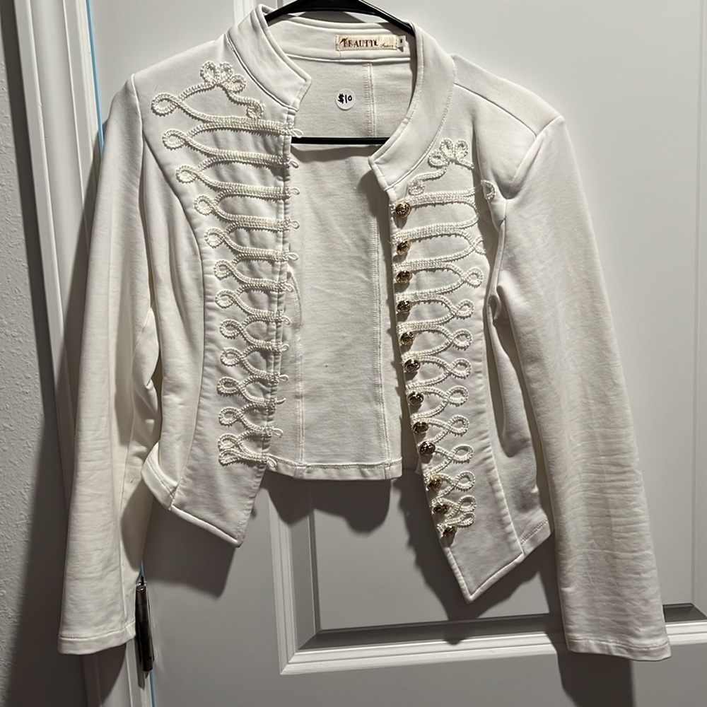 Jackets - Picture 3 of 6